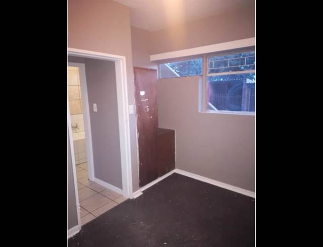 2 BEDROOM FLAT FOR SALE IN SASOLBURG EXT 2